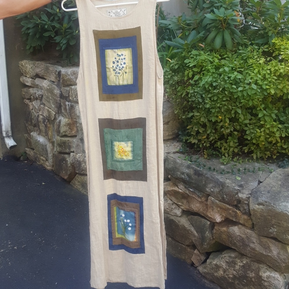 7/8 length linen dress, ebroidered. Boutique.